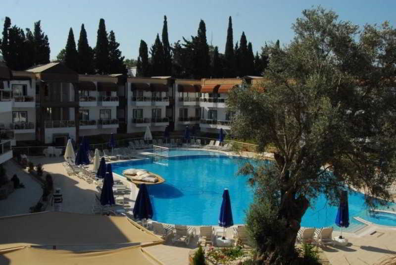 Bitez Risa Hotel Εξωτερικό φωτογραφία