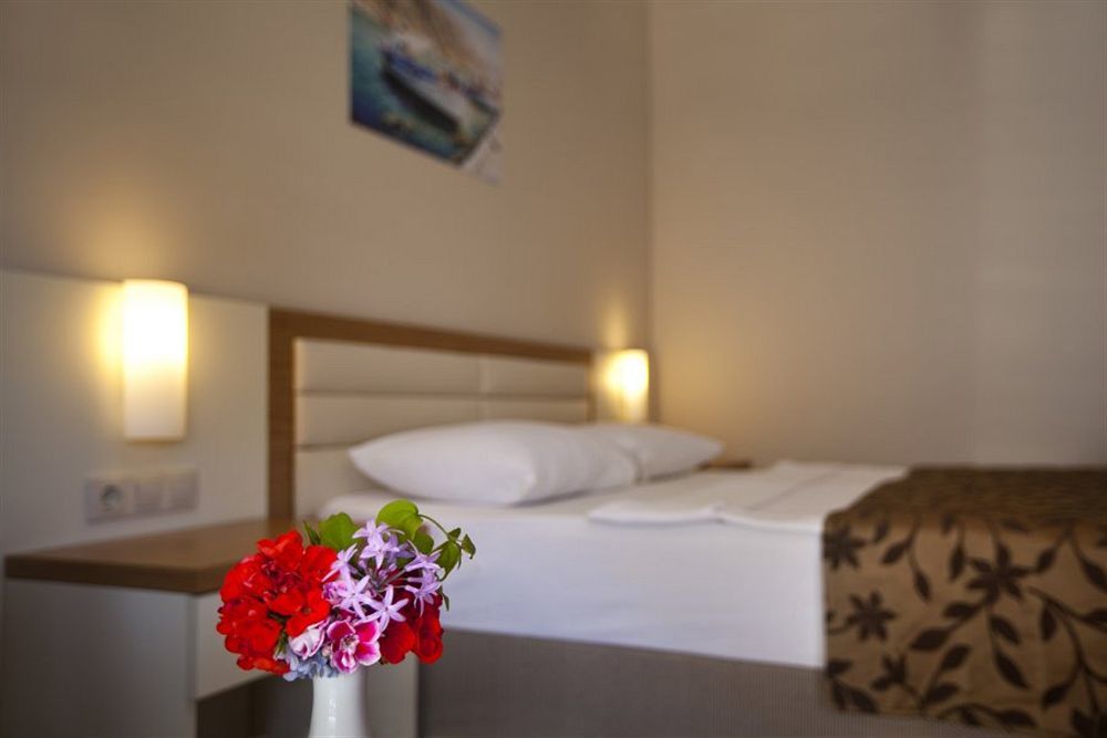 Bitez Risa Hotel Εξωτερικό φωτογραφία