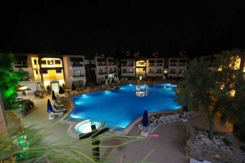 Bitez Risa Hotel Εξωτερικό φωτογραφία