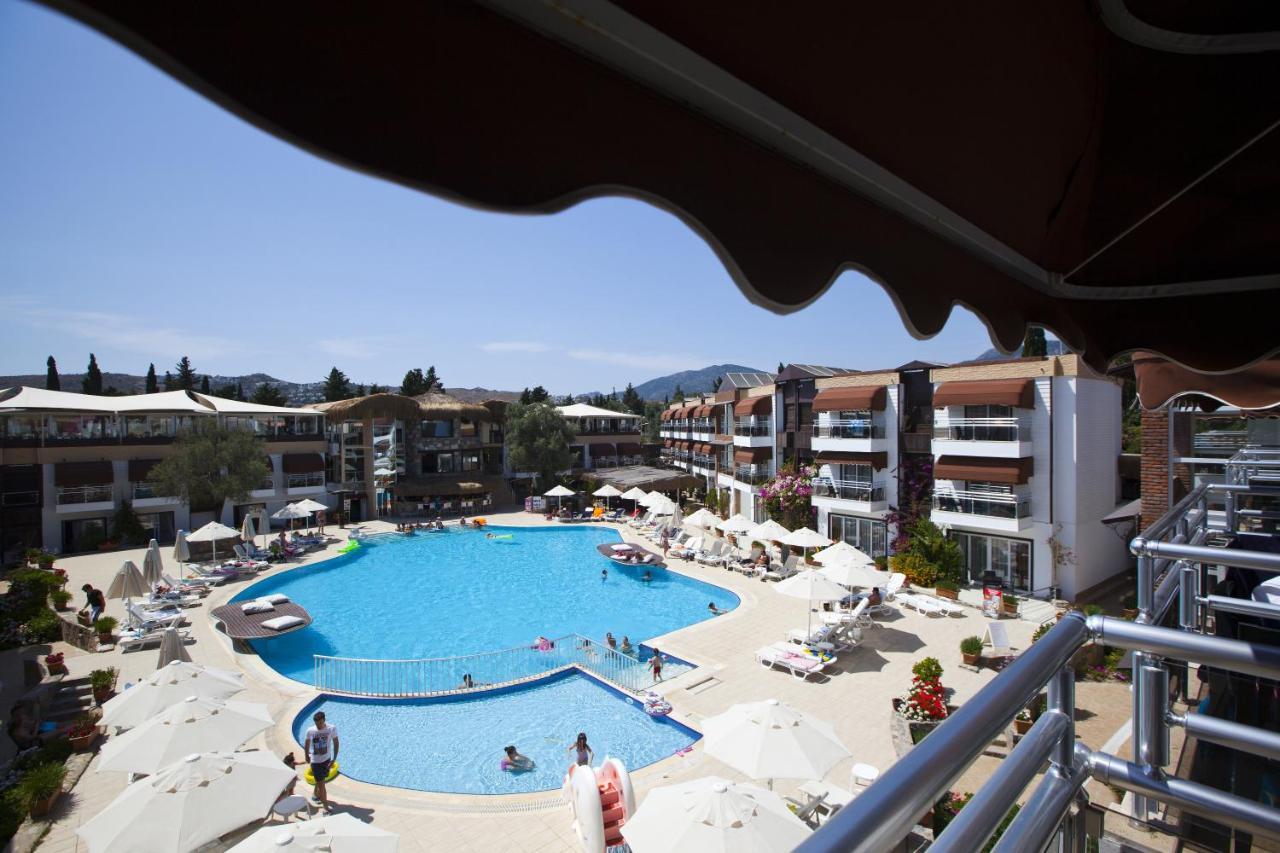 Bitez Risa Hotel Εξωτερικό φωτογραφία